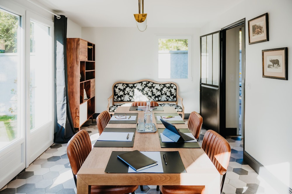 meeting & event spaces