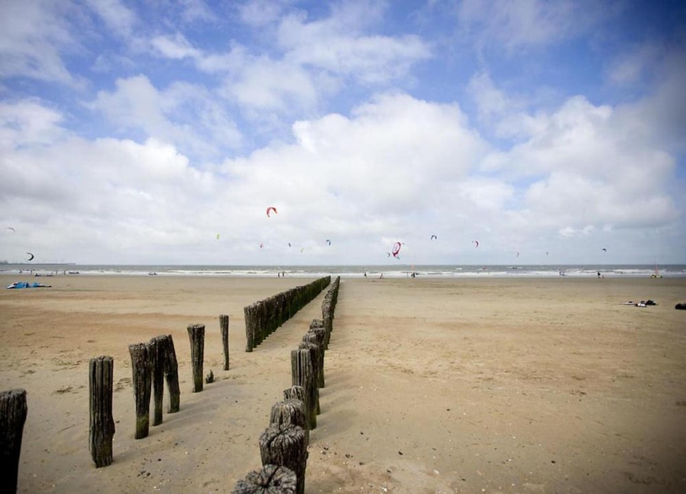 Family Home Near Beach in Golden Triangle