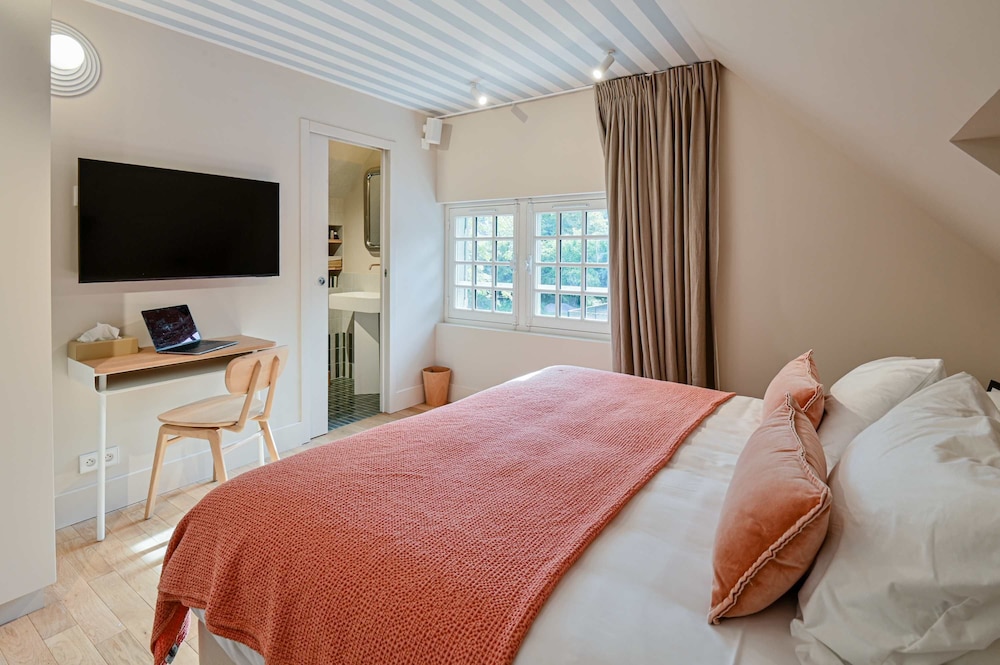 Villa des Reves Luxury in Villers Pool Jacuzzi Padel Court Close to Deauville