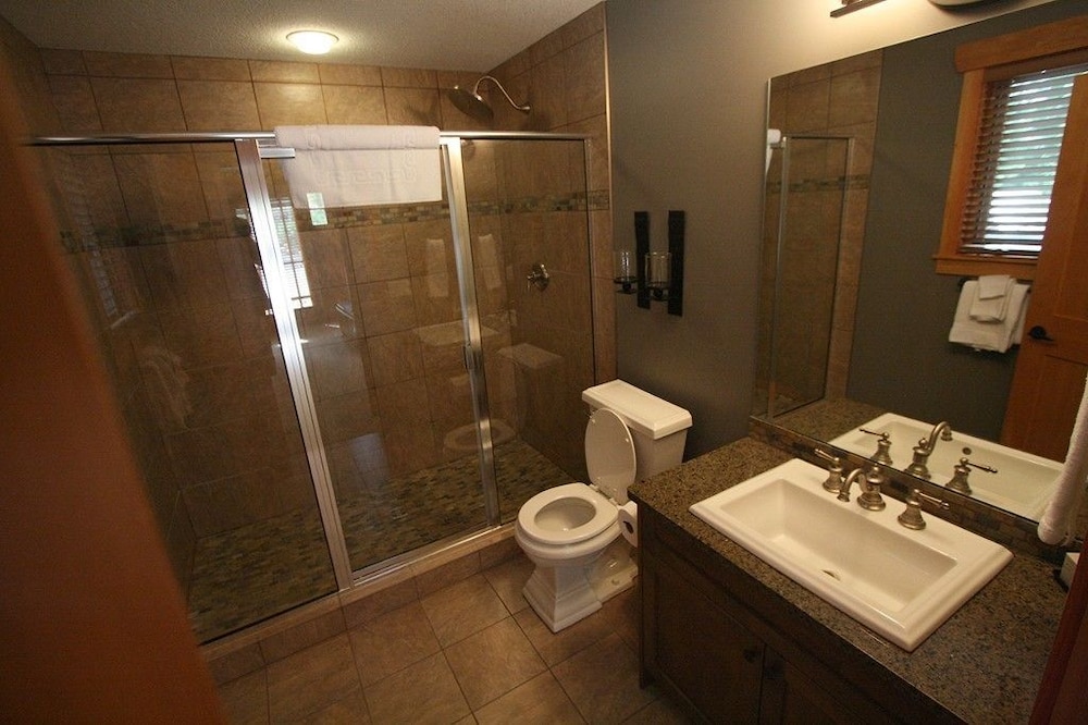 Carmel Beach Private Lodges