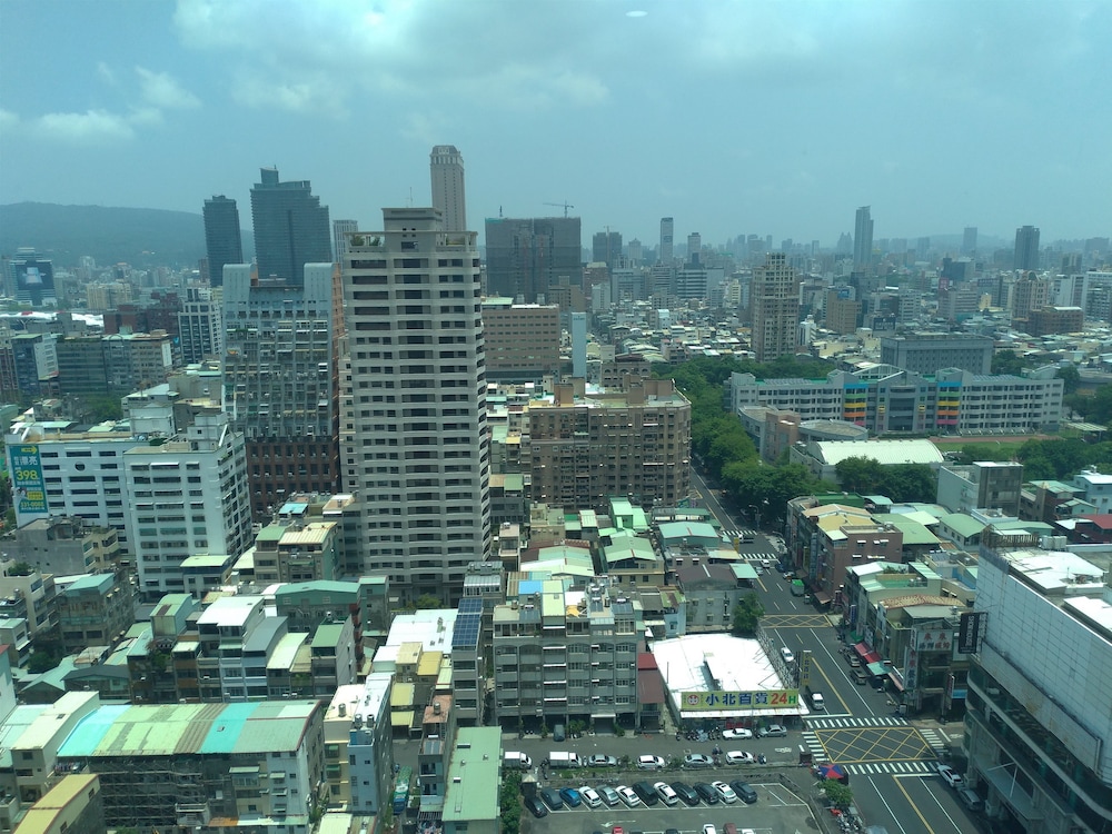 85 Spring view 3