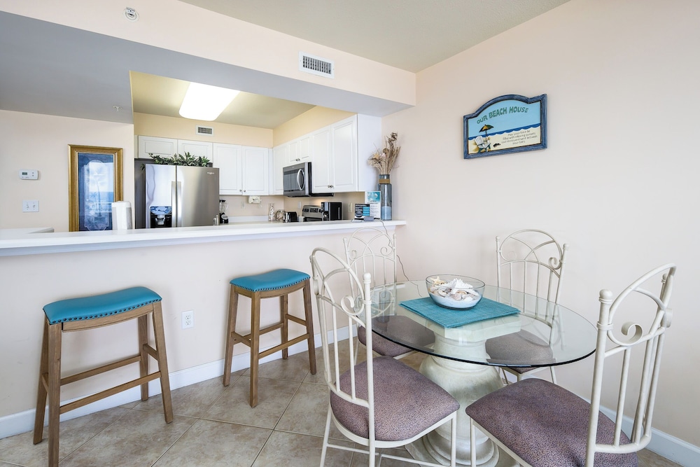 Pelican Isle 412 by Brooks and Shorey Resorts