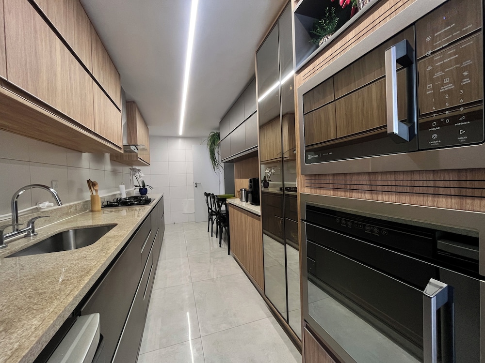 CM 304 - luxo conforto em frente ao mar