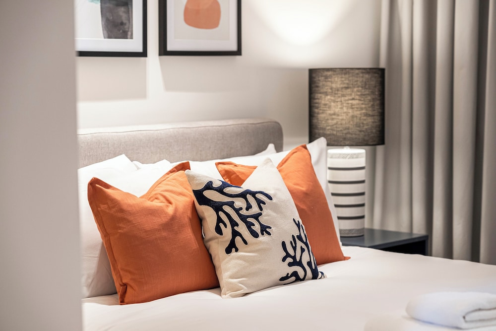 Luxury flats near Big Ben and London Eye