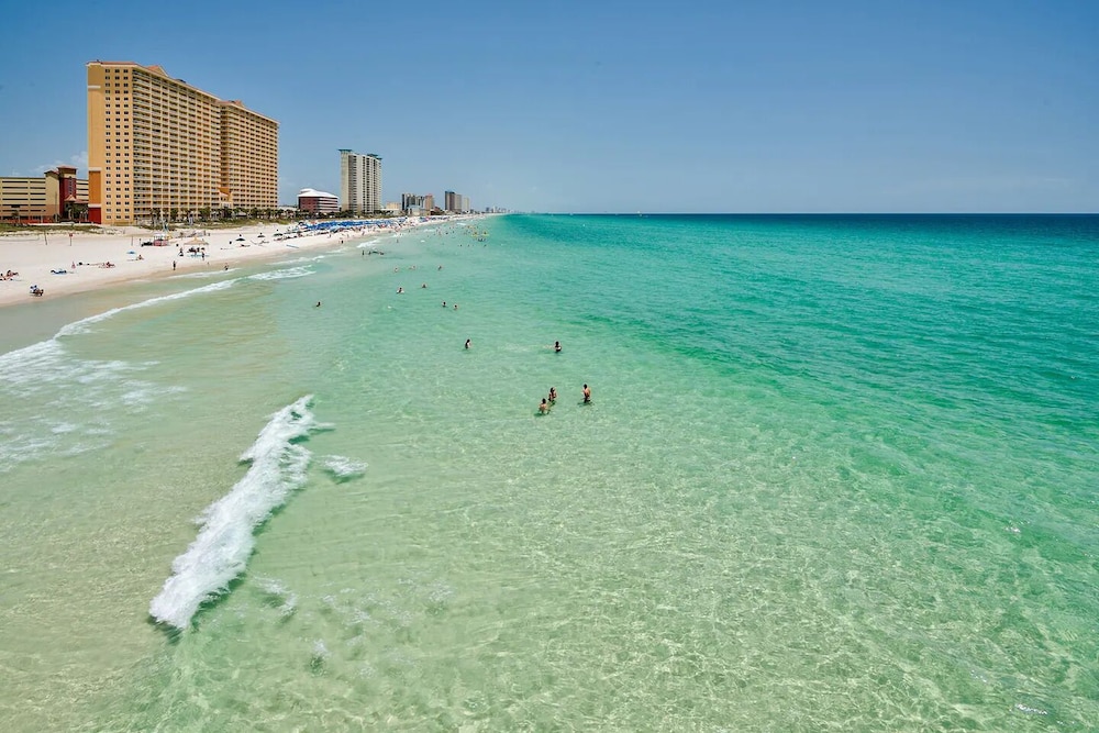 Surf Shack - Classic PCB - Steps to Beach Access