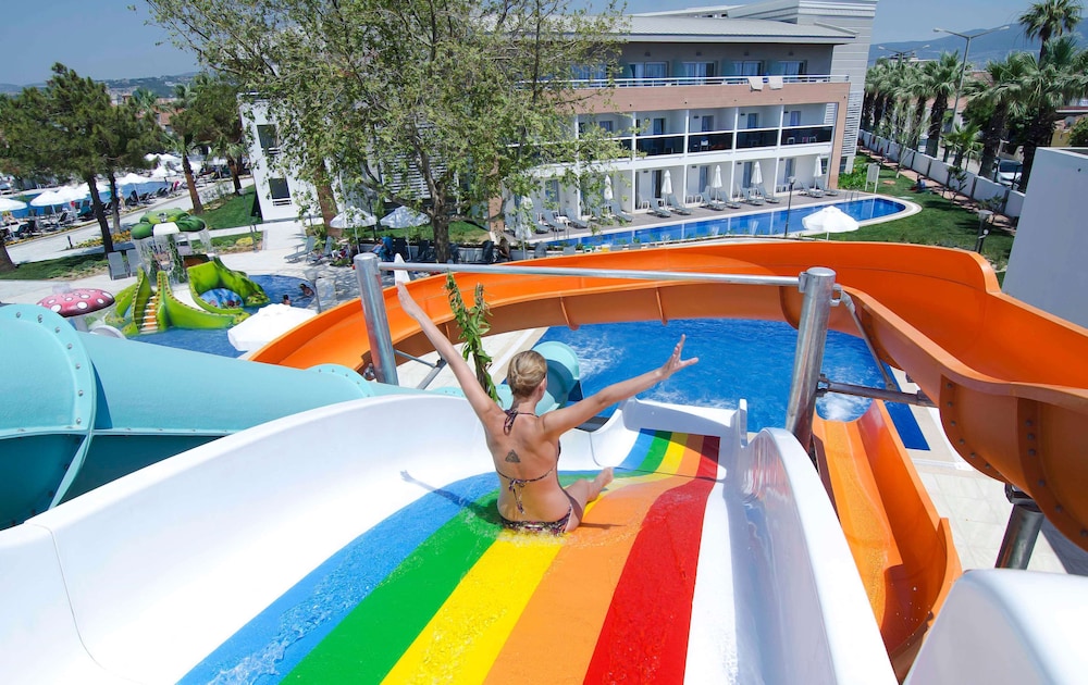 Palm Wings Beach Resort & Spa Kusadasi- All Inclusive