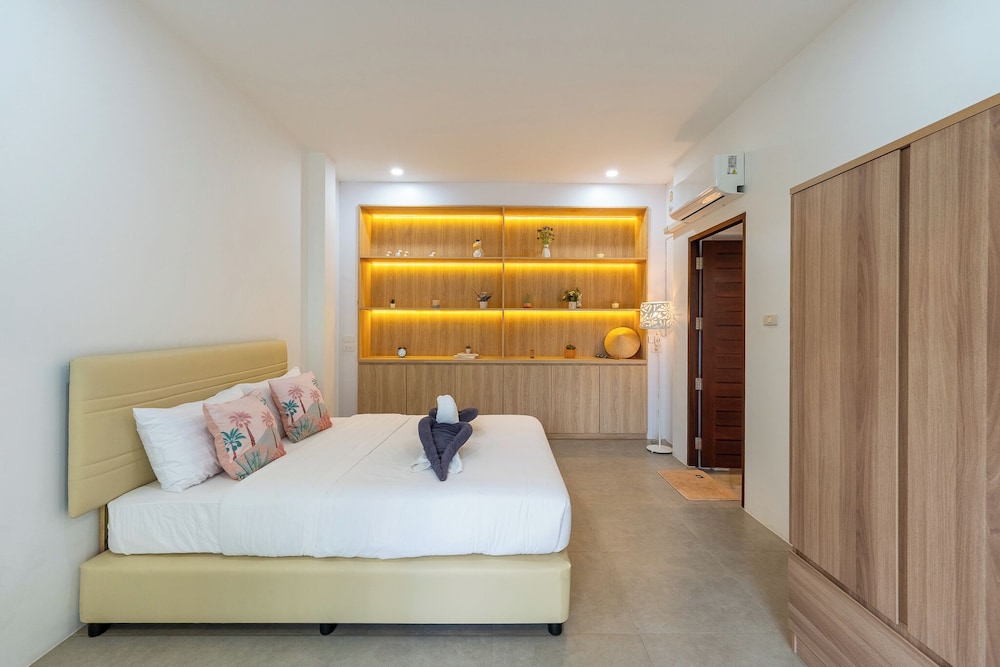 One of Phukets Best Villas V212