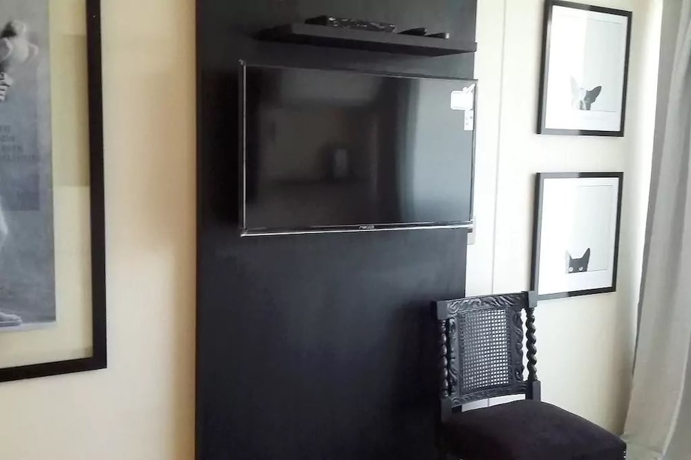 Altos Alameda apartments