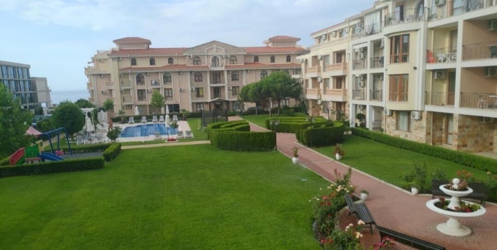 Maisonettes in Royal Bay Residence&SPA 2