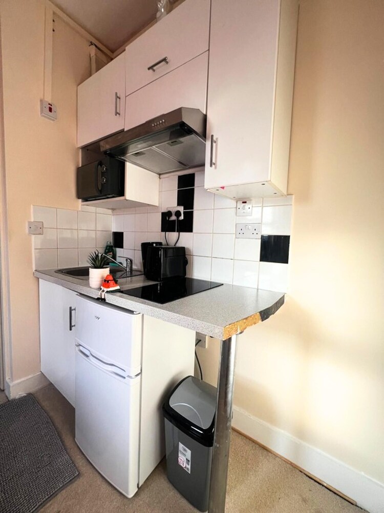 Cosy London Apartment Near Earl's Court