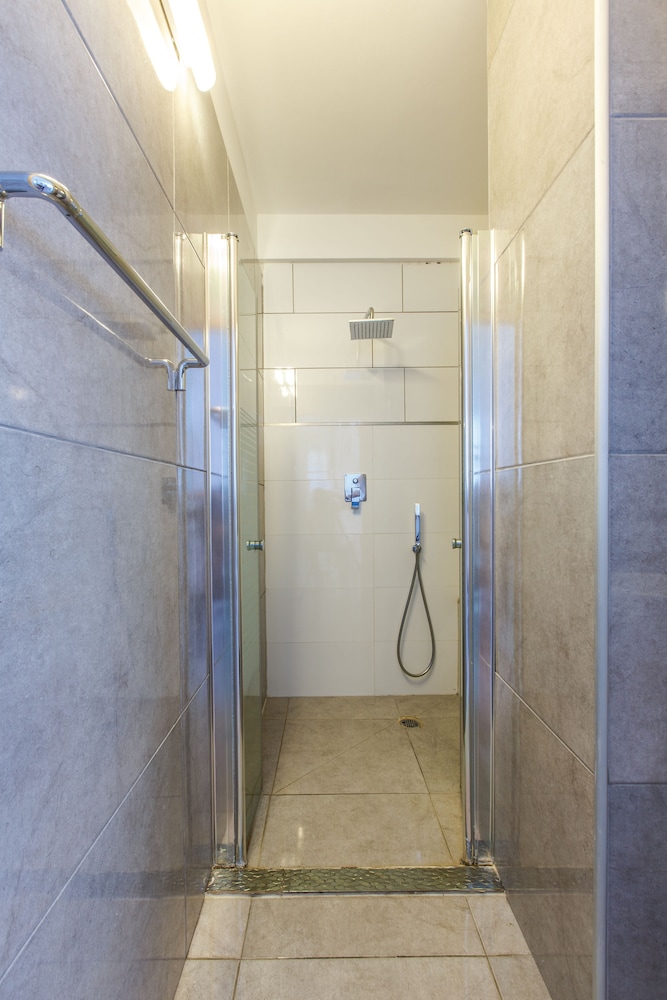 The Sea Apartments Tel Aviv by different locations