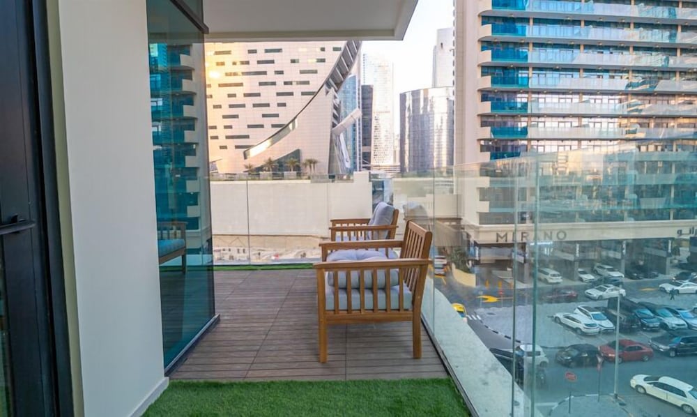 Charm Studio – Fully Furnished with Style