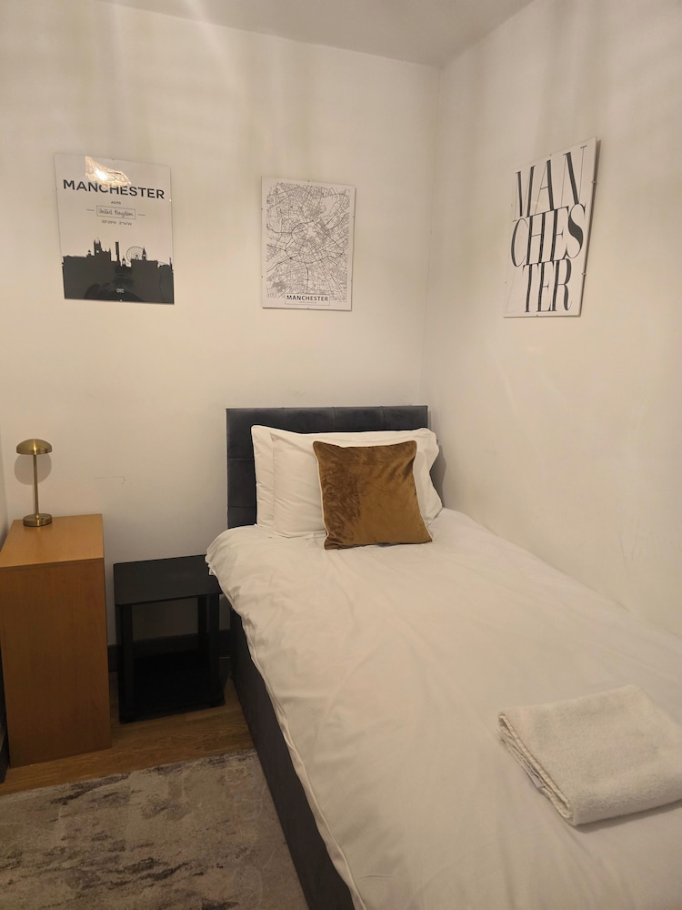 Southampton City View Apartment