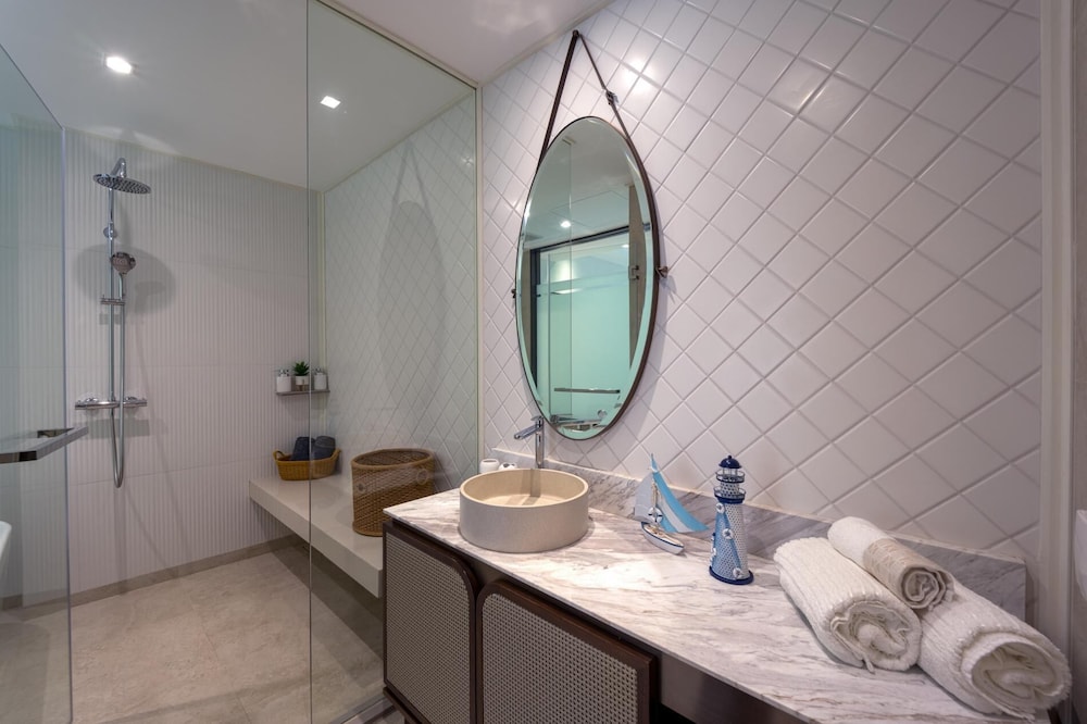 InterContinental Residences 2Bedroom IRA