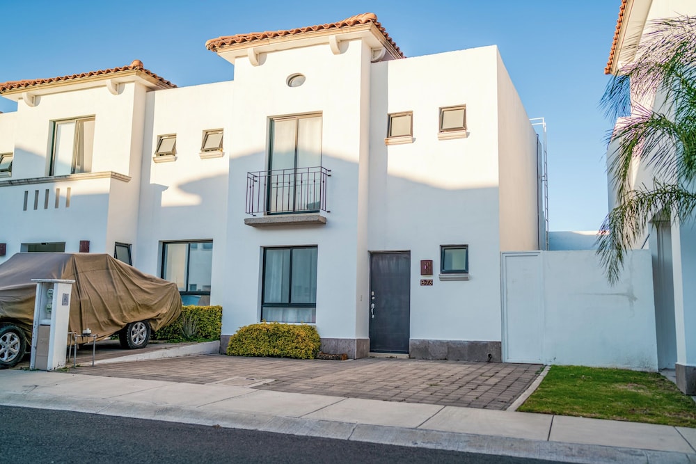 Casa Familiar para 8 en Juriquilla