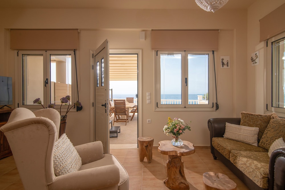 Posto Serene With Jacuzzi