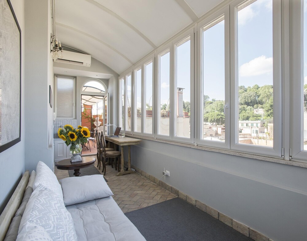 Il Bacio Luxury Spanish Steps Penthouse With Terrace Perfect