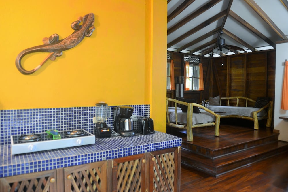 Pachamama Jungle River Lodge