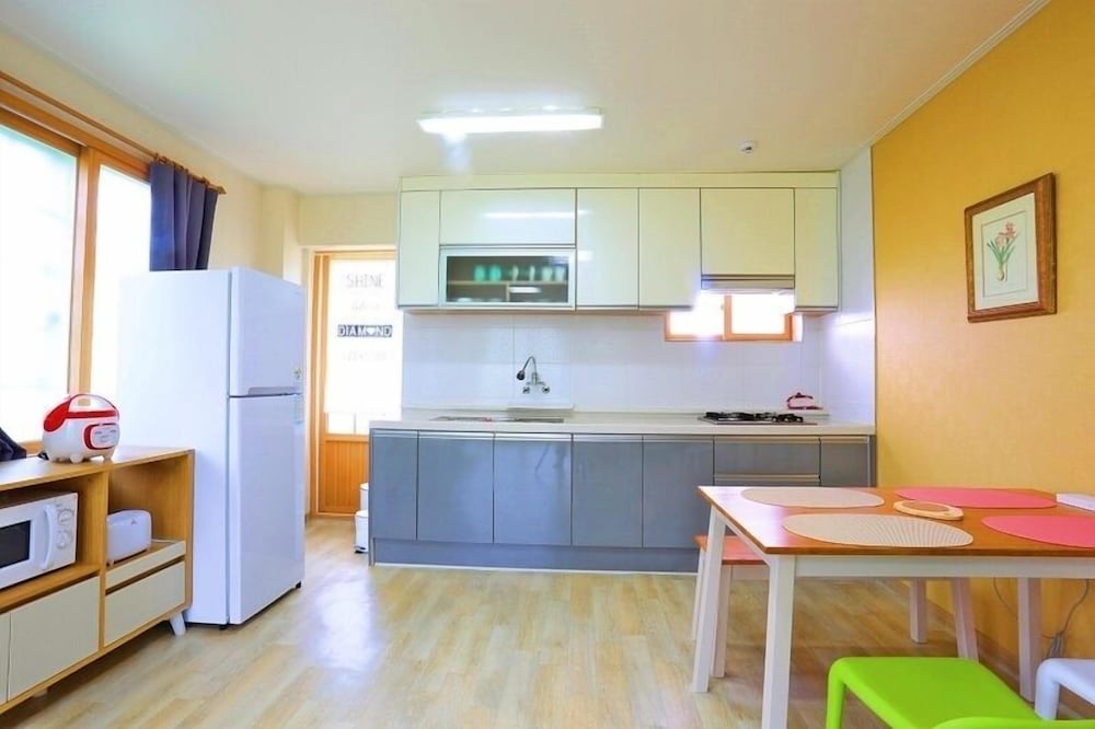 Munmoon House