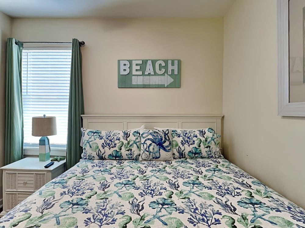 Reel Nauti by Silver Sands Vacation Rentals