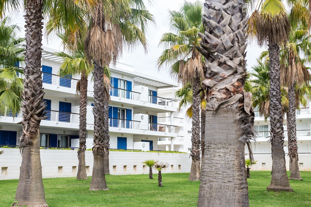 B06 - Top Floor Marina Club 2 Bed Apartment by DreamAlgarve