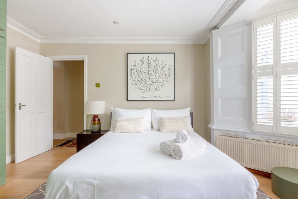 Gorgeous 2BD Garden Getaway, Victoria Park