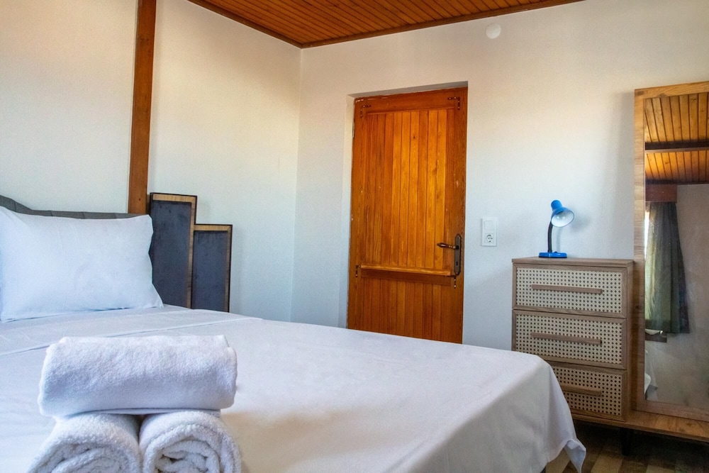 Flat w Fireplace Terrace 3 min to Beach in Urla view 2