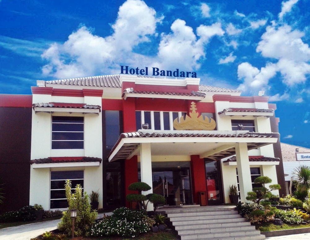 Hotel Bandara Syariah - Image 1