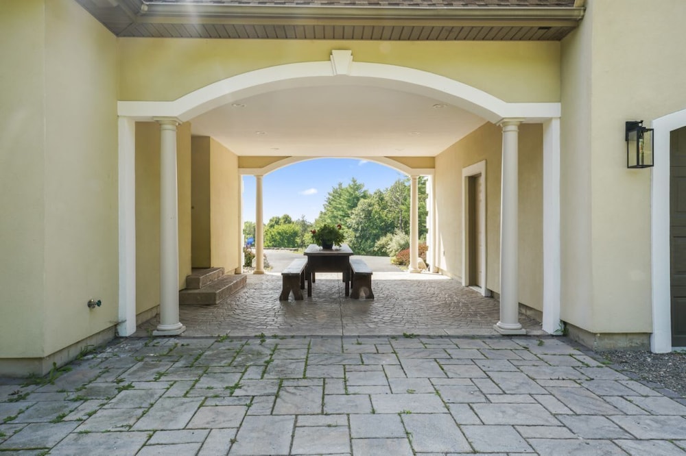 Hidden Retreat 4-homes 134 Acres
