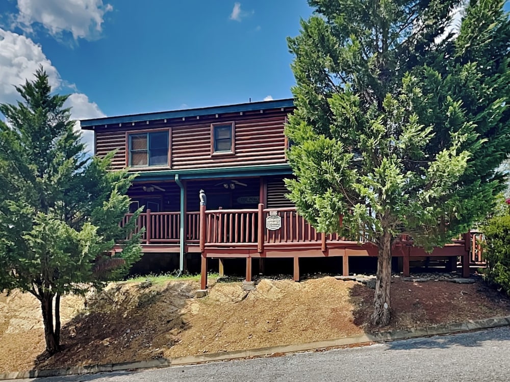 Serenity Peak by Jackson Mountain Rentals view 5