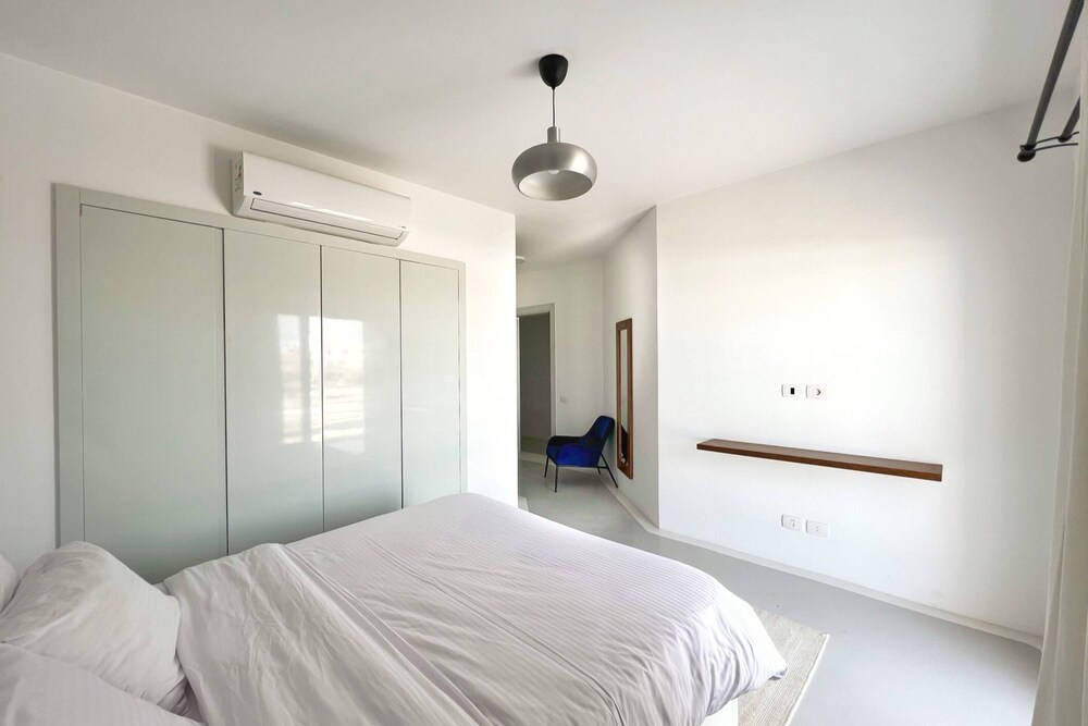 Xuru Stays I Calming & Cozy 3bdr Getaway @ Swan Lake El Gouna