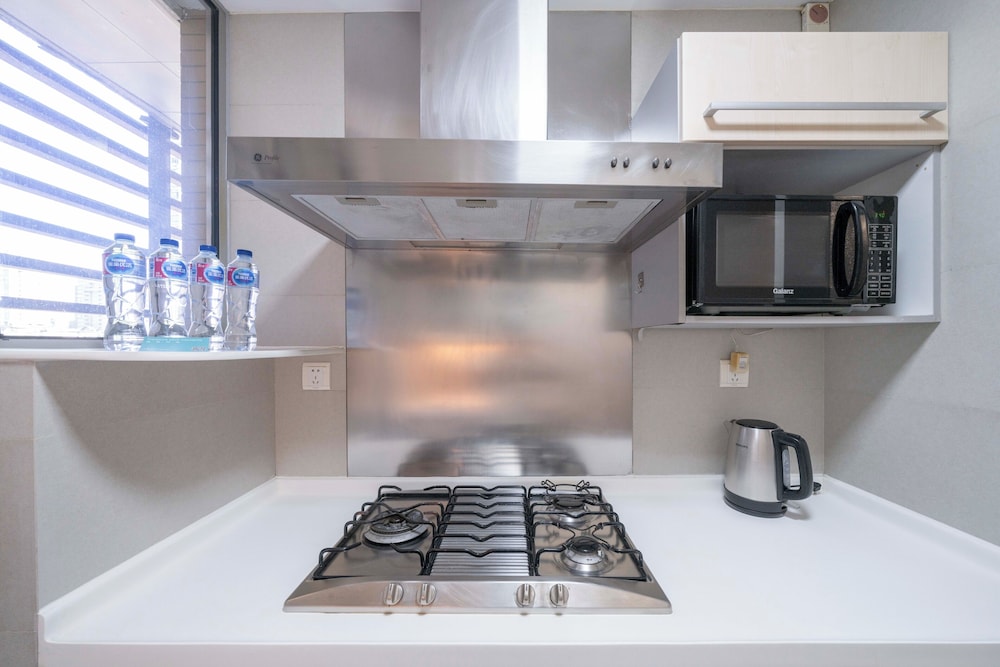 Tyms Modern 2BR 1BA Suite Xujiahui Metro