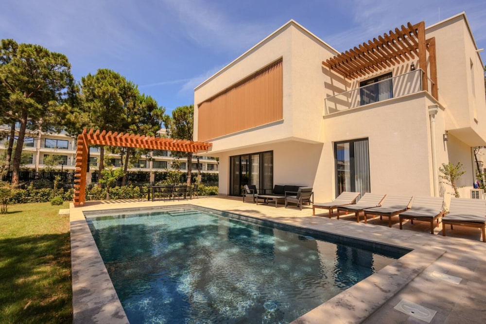 Sanpietro Deluxe Villa