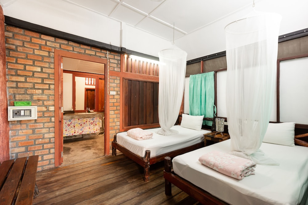Green View Village Resort