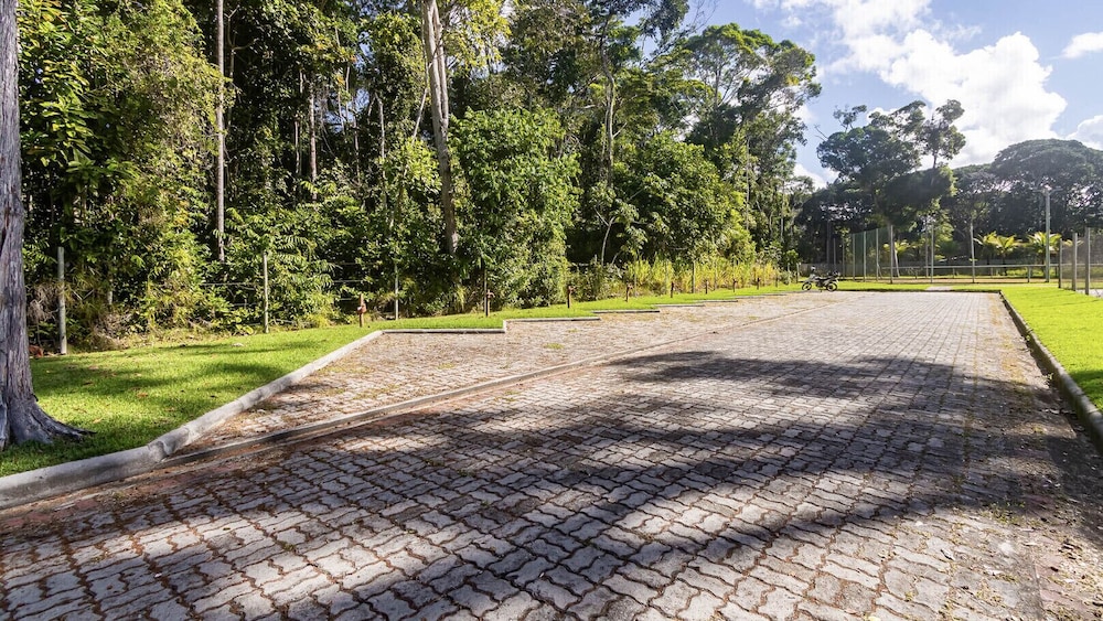 Apto Completo c Varanda Churrasqueira e Quadras