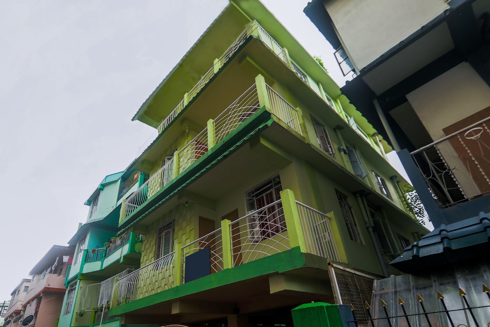 OYO 18330 Stay At Jo's Guest House