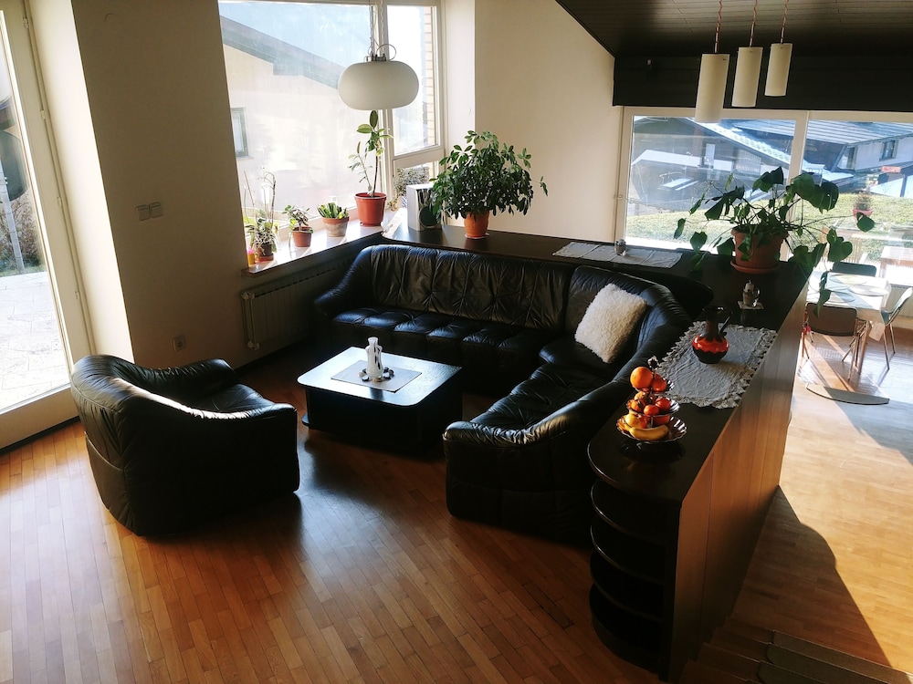 Photo 38