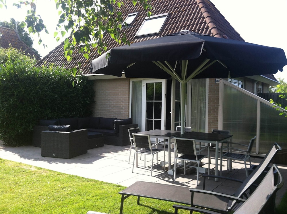 Wellness aan het Water in Earnewoude view 3