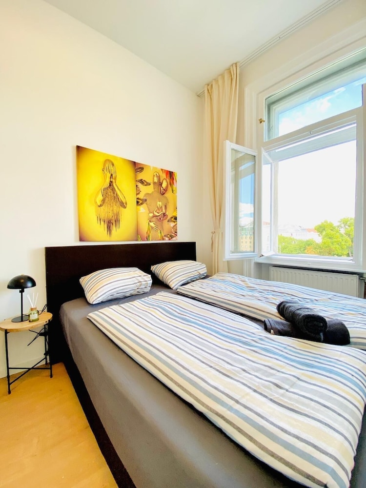 Comfortable 5BR Stay Near Westbahnhof