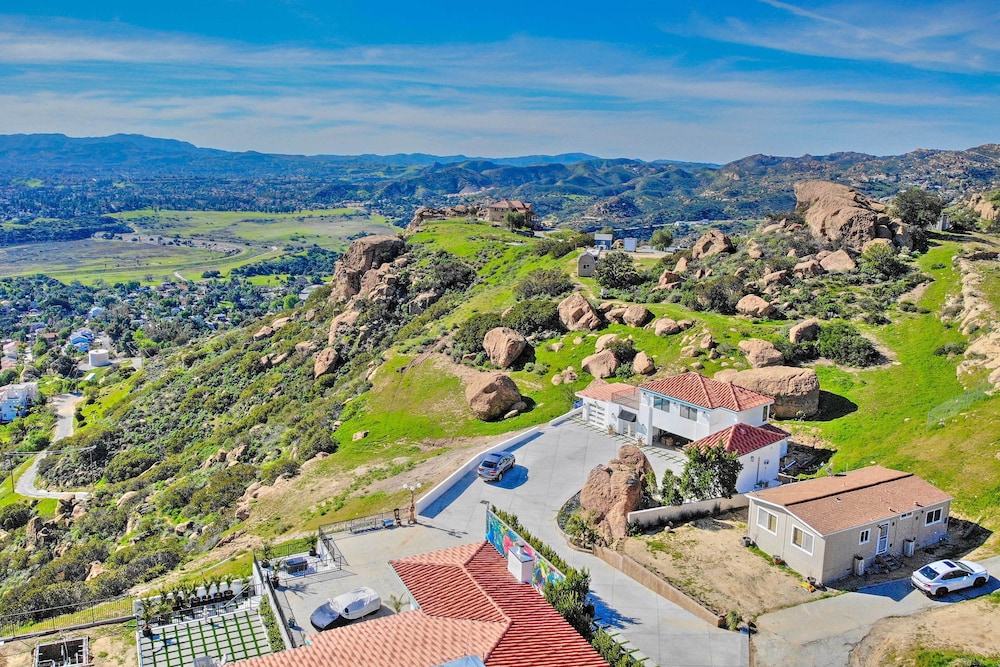 Chatsworth Studio w/ Mountain Views! - Property Image 4