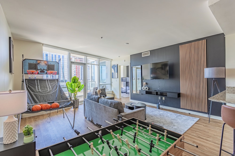 ROVE LIVING/KL - 44 Monroe