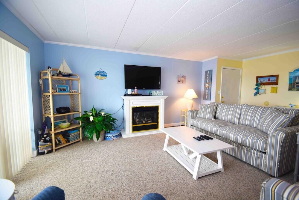 Harbour Island 302l 2 Bedroom Condo