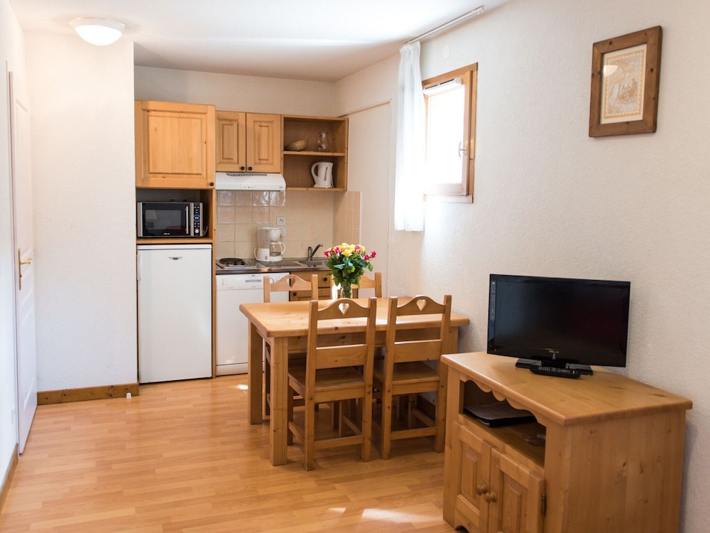 Charming Giez Apartment