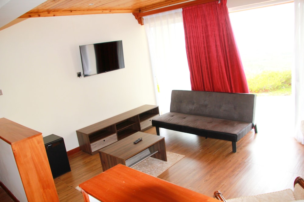 Lake Elementaita Mountain Lodge view 4
