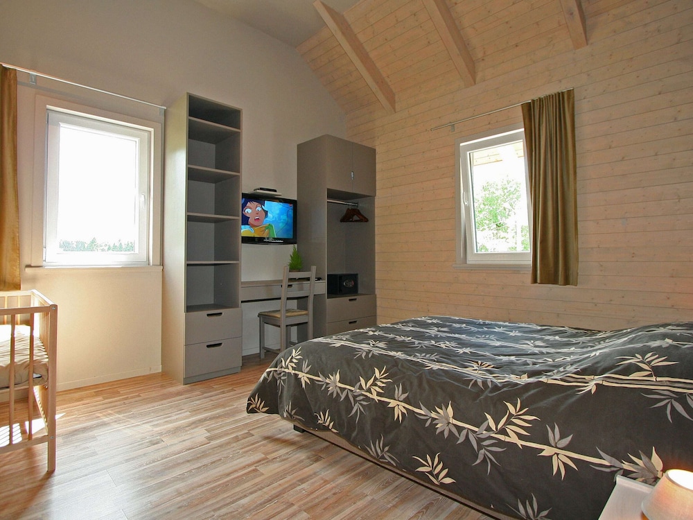 Luxurious Villa in Nadrin Belgium with Sauna & Hot Tub view 4