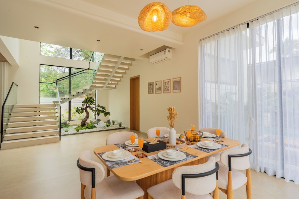 ELIVAAS Ekam | Luxe 4 BHK Villa With Pvt Pool & Patio