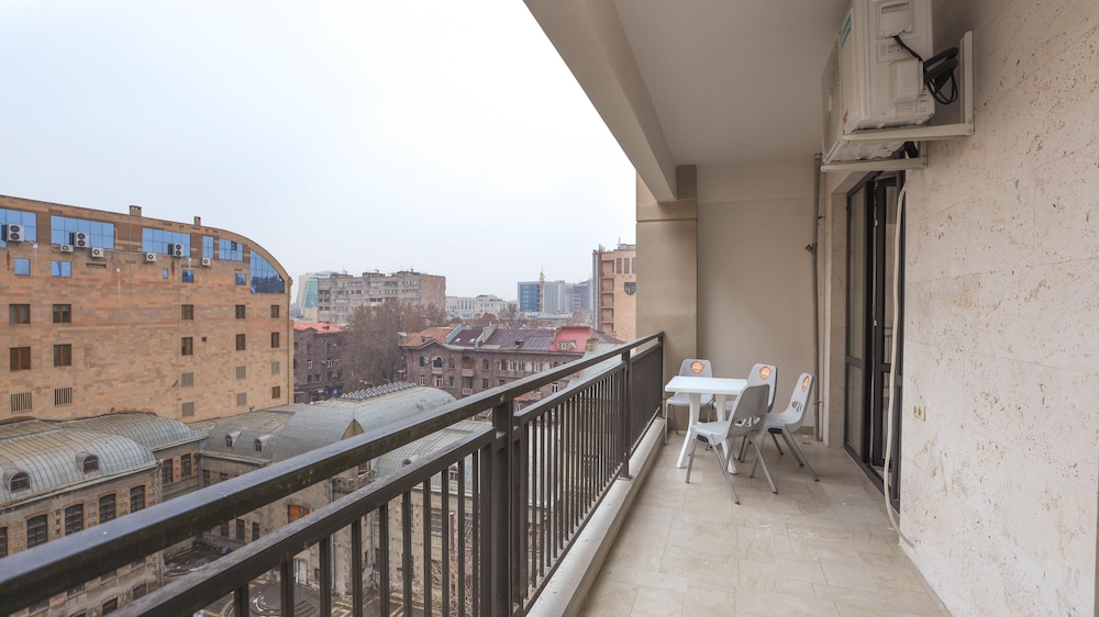 Stay Inn on Koghbatsi Str. 16