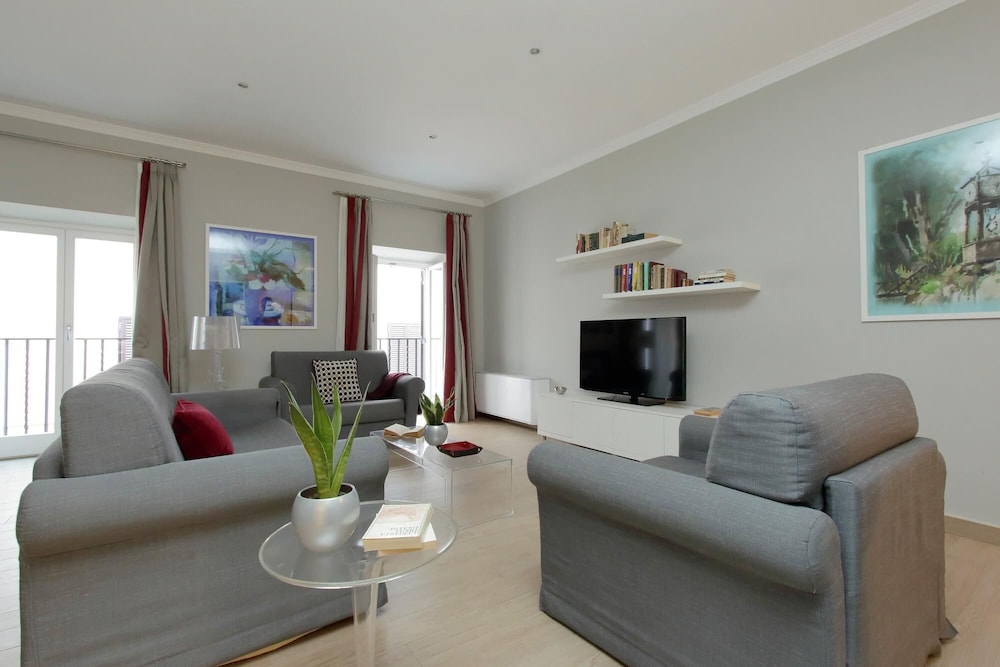 A4 Piazzetta Margutta - A4 - My Extra Home