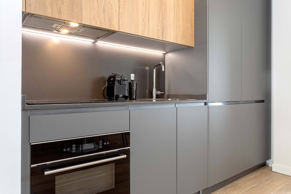 Amazing Studio With Large Terrace Pool and Parking Arruzafa II