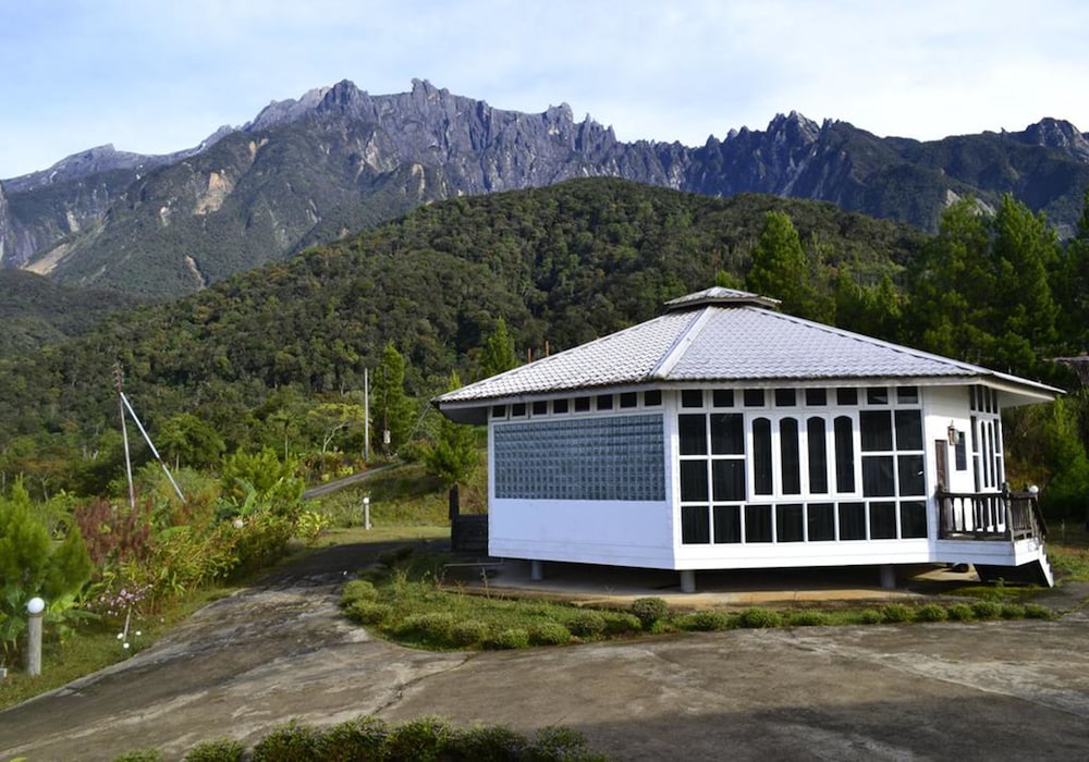 Mesilau Mountain Retreats